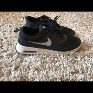 Women’s Nike air max Thea size 6.5